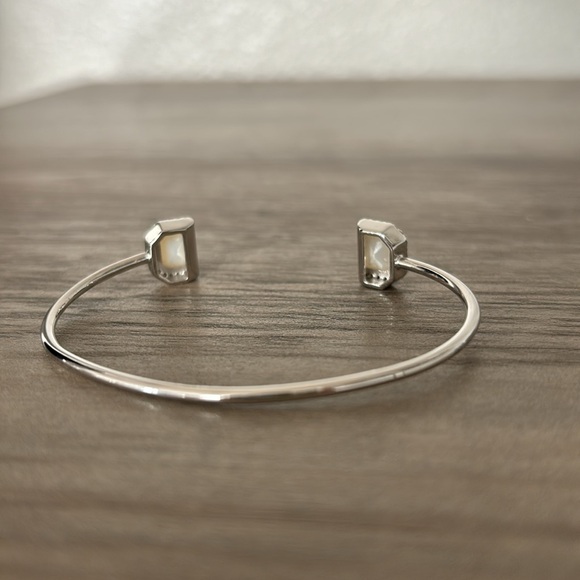 Henri Bendel bracelet - Picture 5 of 7